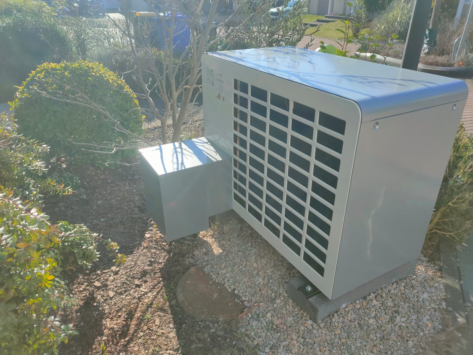 Bosch-Anlage mit Solarabdeckung, AUSSENEINHEIT