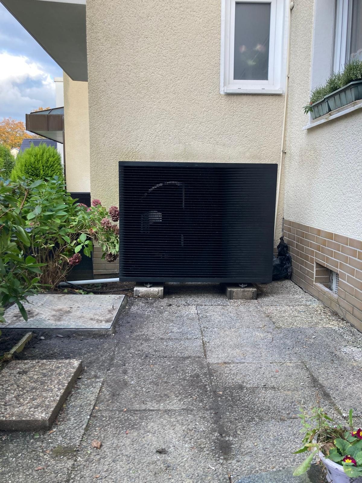 Daikin im Souterrain, AUSSENEINHEIT