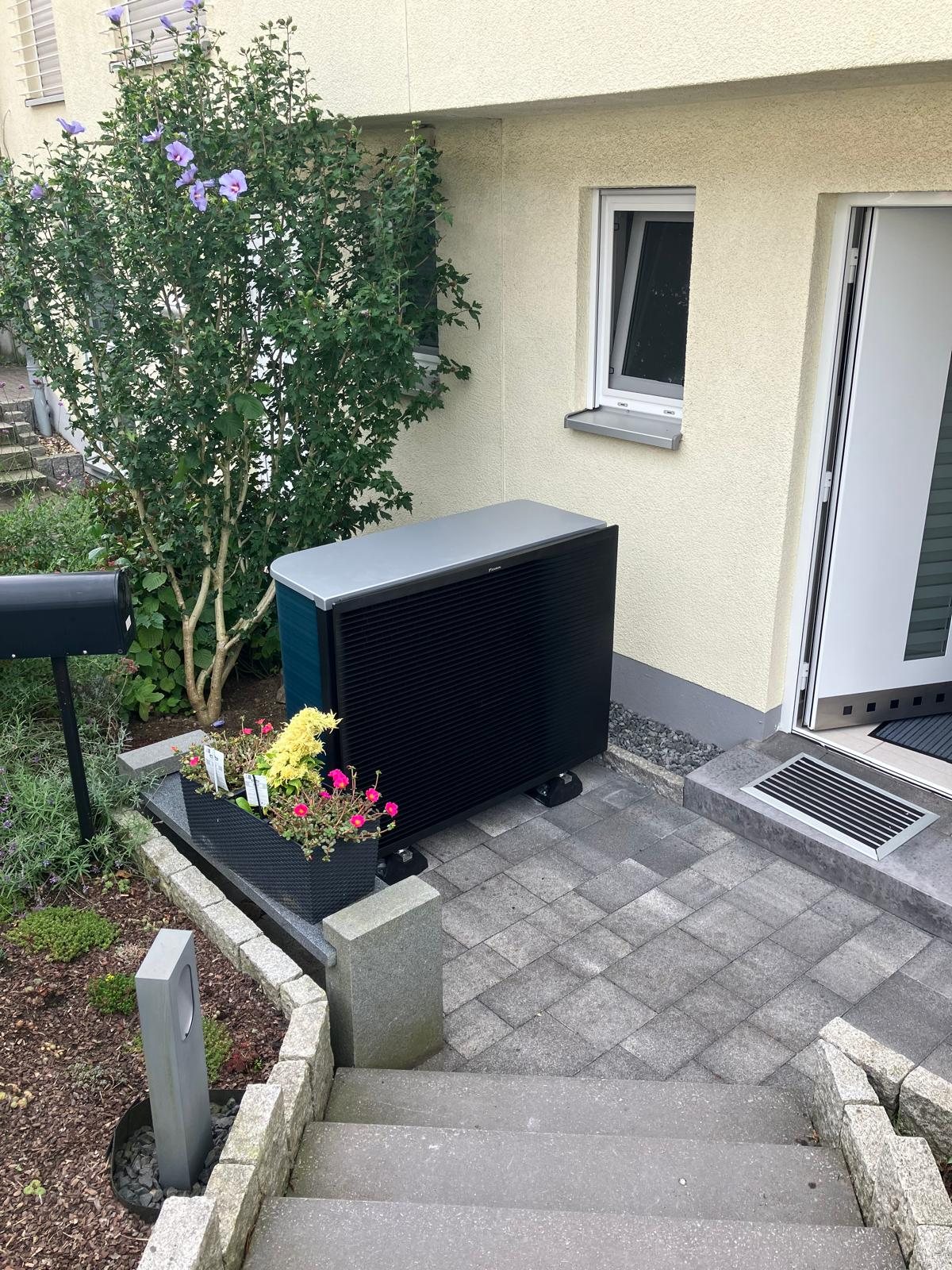 Daikin-Anlage an der Terrasse, AUSSENEINHEIT